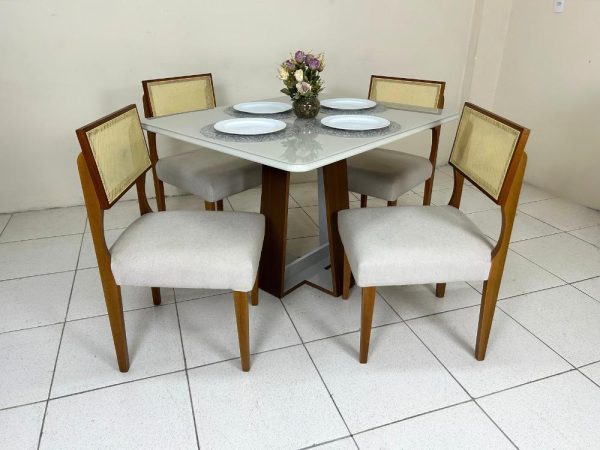 Mesa de Jantar Laís 1.15×0.94 com 4 Cadeiras Grécia - Cinamomo/Off White