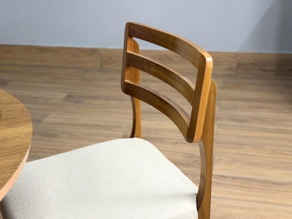 Mesa de Jantar Circular Simpatia 1.08x1.08 c/4 Cadeiras Turquia - Cinamomo/Bege Linho - Imagem 7