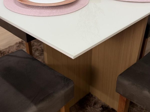 Mesa de Jantar Helo 1.20x0.90 Com 4 Cadeiras Jasmim - Freijó/Off White/Marrom Veludo - Imagem 3