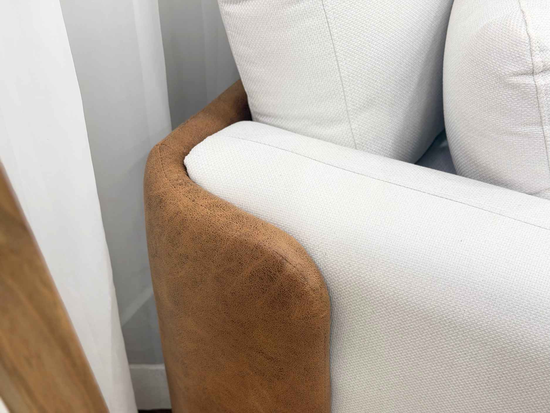 Sofa Cama Organ Molas Ensacadas 2.30m - Bege Linho/Marrom Courino - Imagem 7